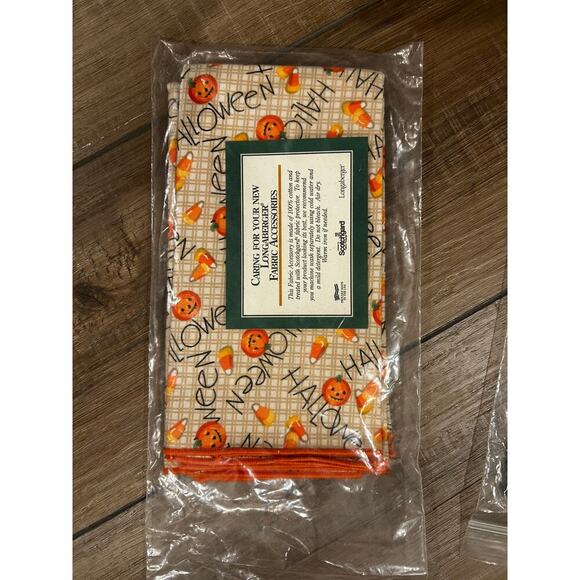 Longaberger Happy Halloween Pumpkin NAPKINS 17" Fabric Squares Set Of 2 New - Picture 1 of 2